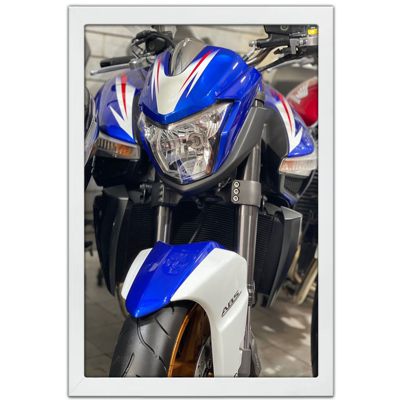 تابلو بکلیت طرح موتور سنگین سوزوکی بیکینگ SUZUKI B-KING1400 مدل W-po2004 فریم سفید